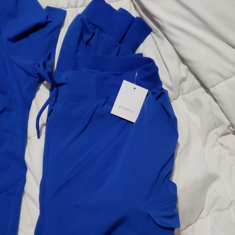 Jannuu scrubs 1XL